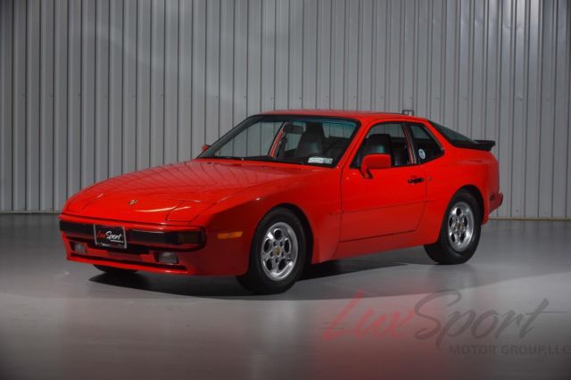 1986 Porsche 944 Coupe 1986 Porsche 944 Coupe --