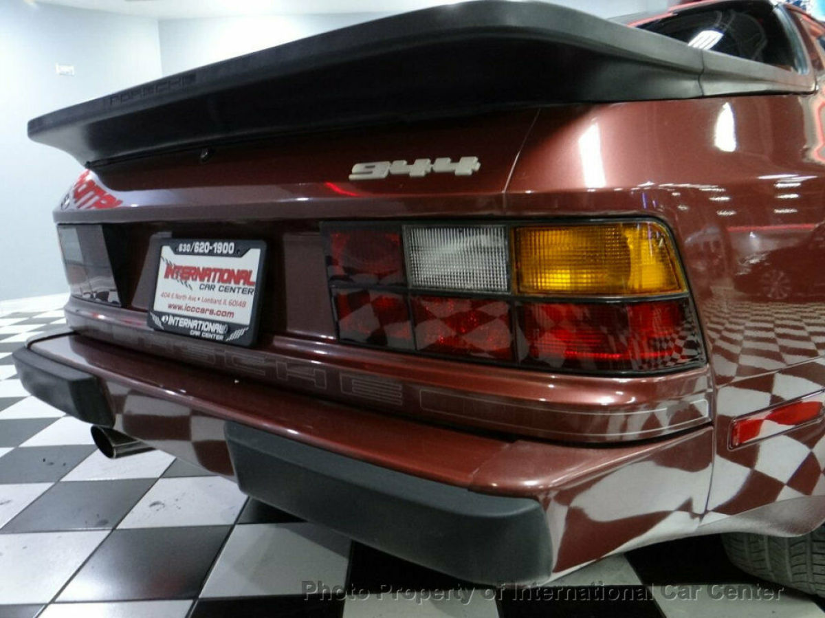 1986 Porsche 944 - photo 5