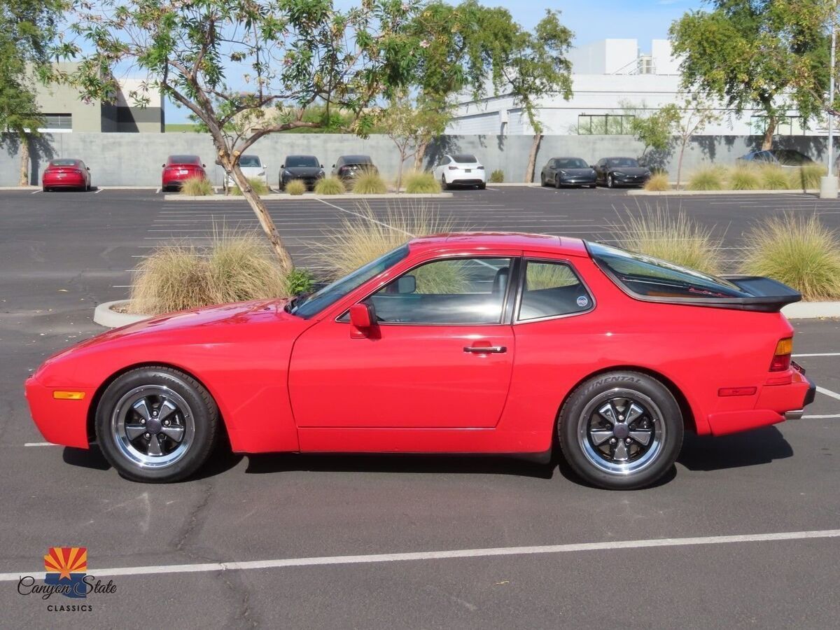 1986 Porsche 944 2dr Coupe Turbo 5-Spd - photo 7
