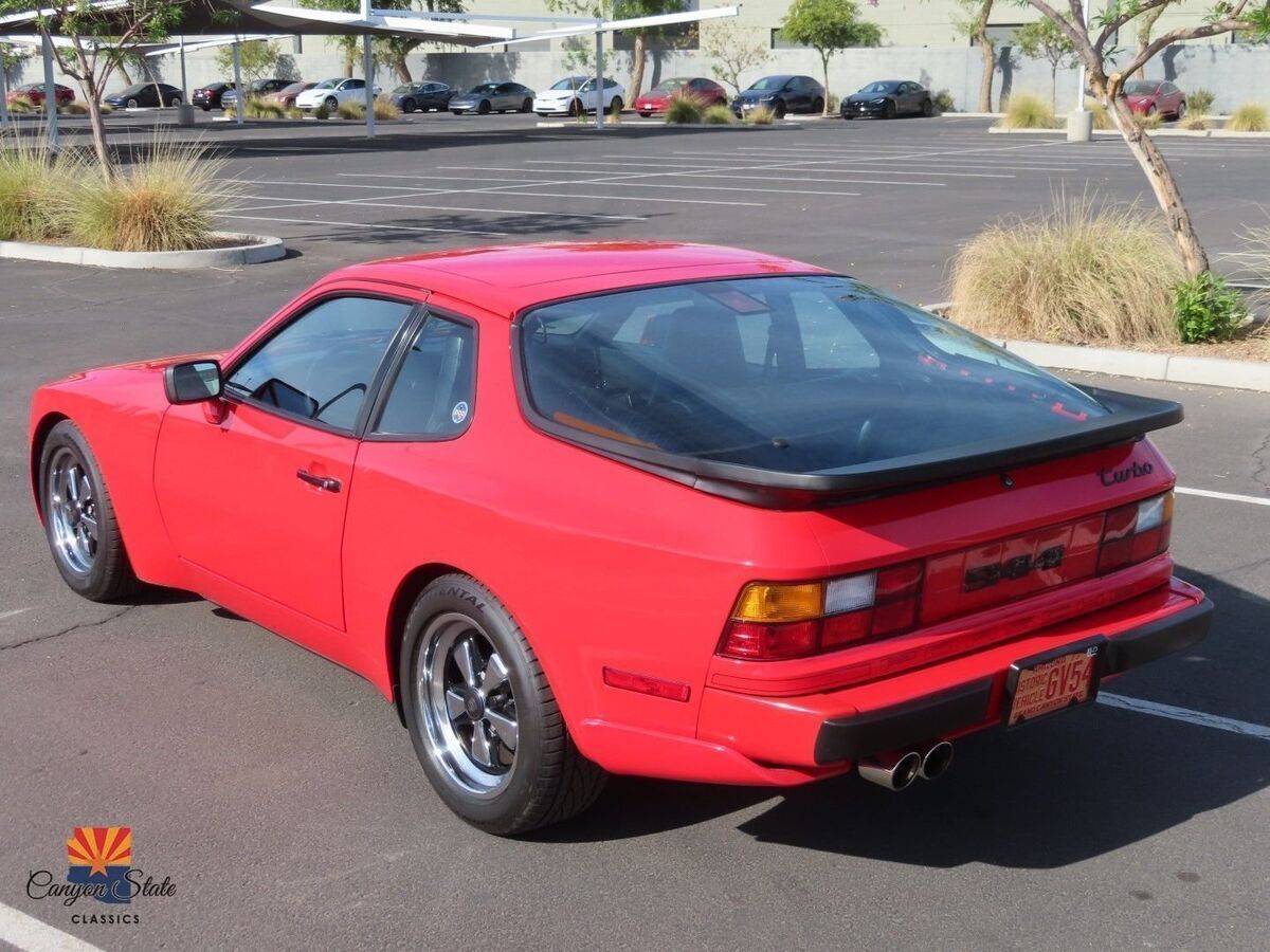 1986 Porsche 944 2dr Coupe Turbo 5-Spd - photo 9