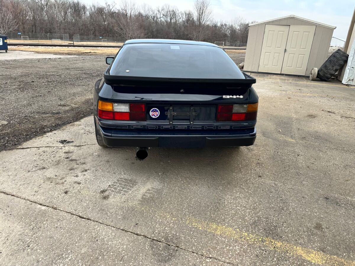 1986 Porsche 944 2dr Coupe 944 ls1 6 speed - photo 5