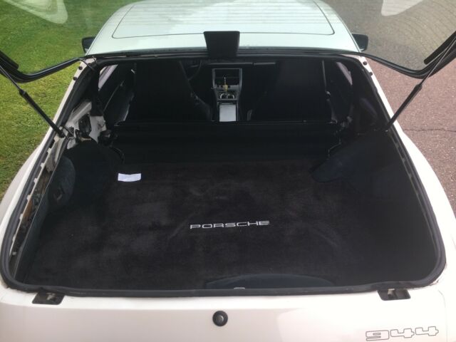 1986 Porsche 944 - photo 10