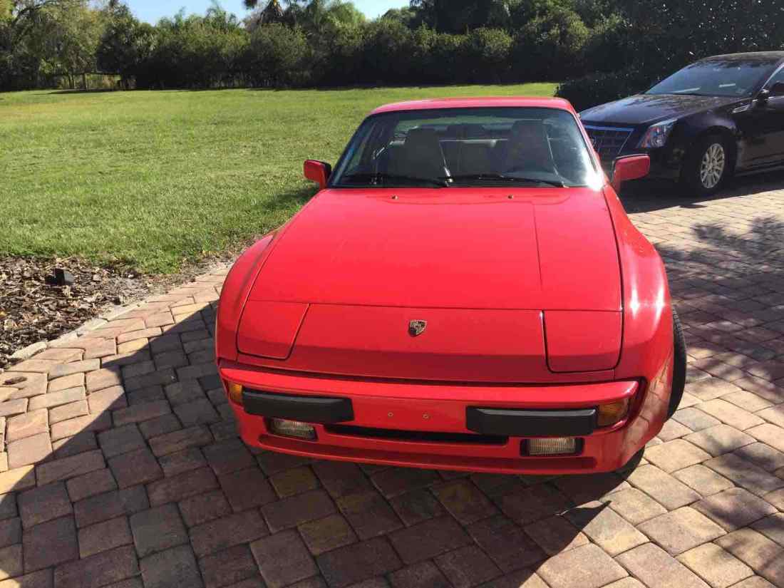 1986 Porsche 944 All power windows, sun roof, factory air all works. - photo 7