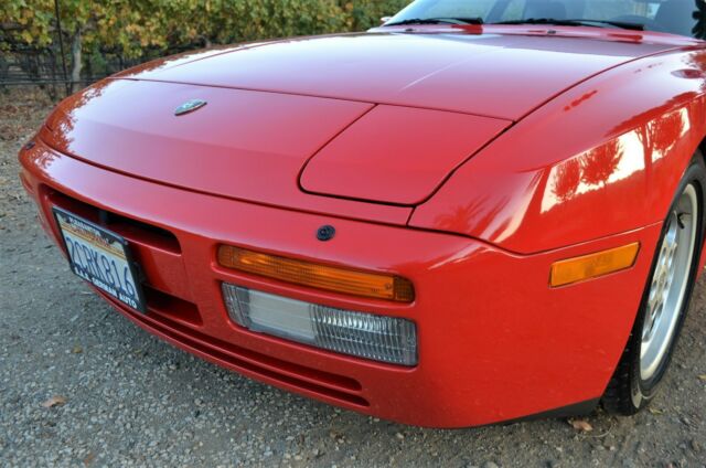 1986 Porsche 944 1 OWNER 33K MILES 100% DOCUMENTED CA CAR - photo 9