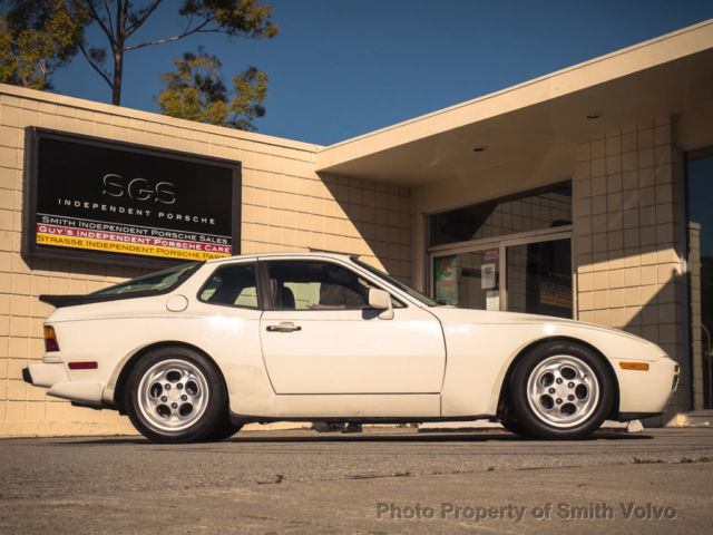 1986 Porsche 944 Turbo Coupe 2-Door - photo 2