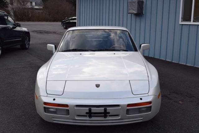 1986 Porsche 944 Turbo 2dr Hatchback 77,573 Miles Pearl white LA 09 Hatchback 2. 1986 Porsche 944 Turbo 2dr Hatchback