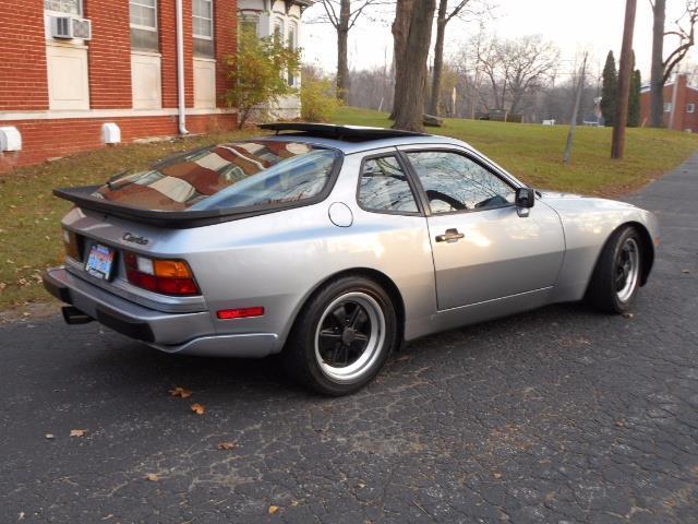 1986 Porsche 944 Turbo Coupe 2-Door - photo 3