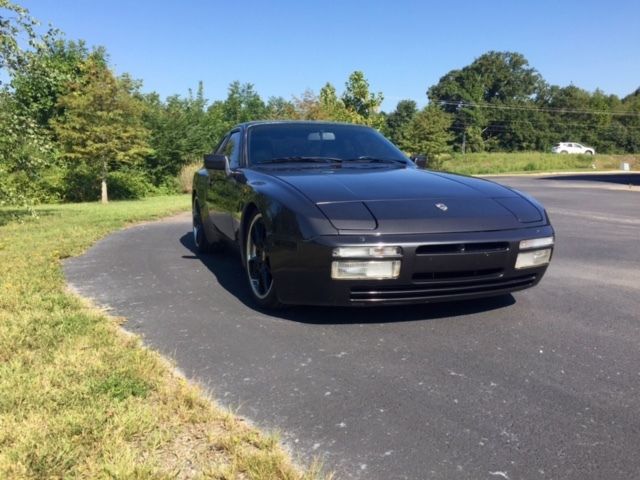 1987 Porsche 944 Turbo Coupe 2-Door - photo 9