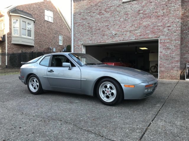 1986 Porsche 944 Turbo - photo 2