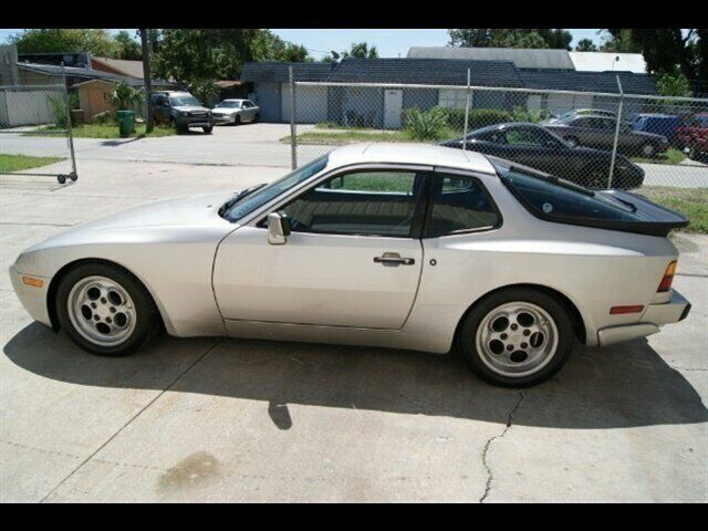 1986 Porsche 944 Turbo - photo 3