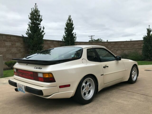 1986 Porsche 944 944 Turbo - photo 4