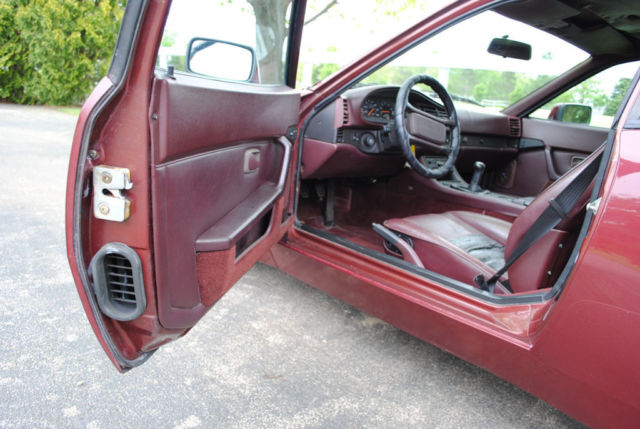 1986 Porsche 944 Base Coupe 2-Door - photo 12