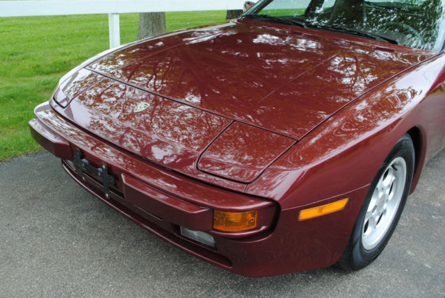 1986 Porsche 944 Base Coupe 2-Door - photo 3