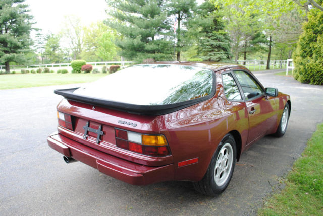 1986 Porsche 944 Base Coupe 2-Door - photo 5