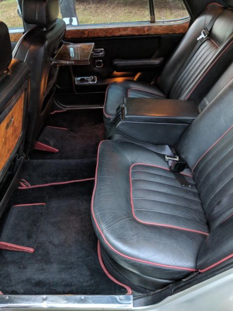 1986 Rolls-Royce Silver Spirit/Spur/Dawn Plush Leather - photo 7