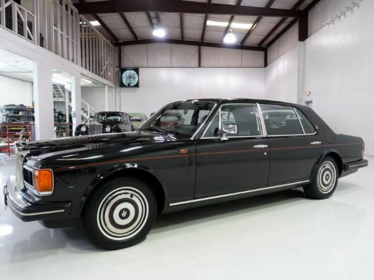 1986 Rolls-Royce Silver Spur Sedan | One of only 634 built with left-hand drive 1986 Rolls-Royce Silver Spirit/Spur/Dawn