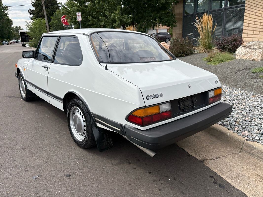 1986 saab 90 very hard to find on a US title - photo 4