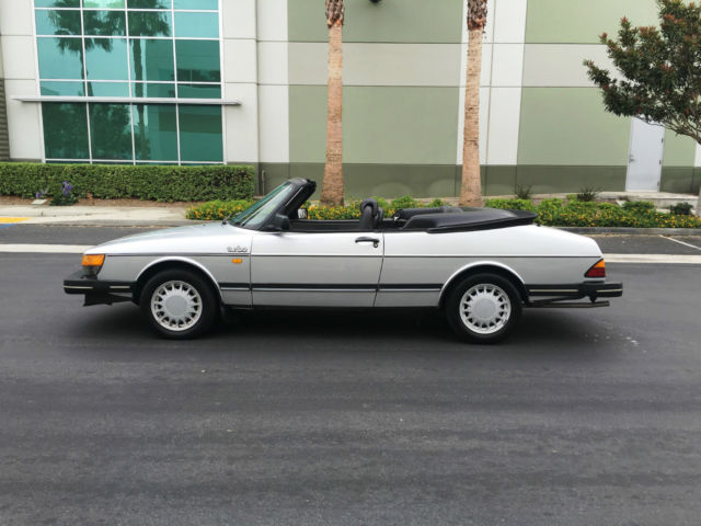1986 Saab 900 - photo 2