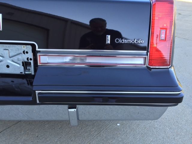 1986 Oldsmobile Cutlass SALON, BUCKETS CONSOLE, WORKING AC - photo 11