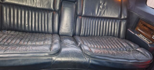 1986 Cadillac Fleetwood - photo 12