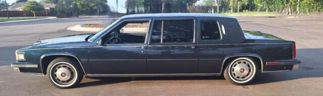 1986 Cadillac Fleetwood - photo 2