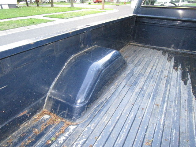 1986 Chevrolet Silverado 1500 2 Tone Paint - photo 7