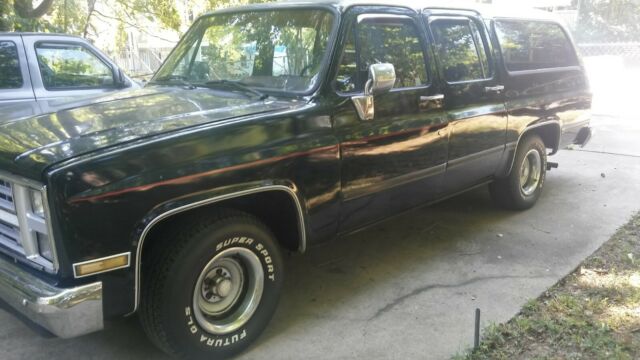 1986 Chevrolet Suburban C10