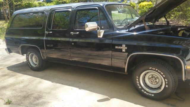 1986 Chevrolet Suburban C10 - photo 3