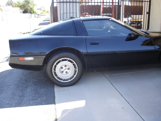 1986 Chevrolet Corvette SPORT COUPE - photo 2