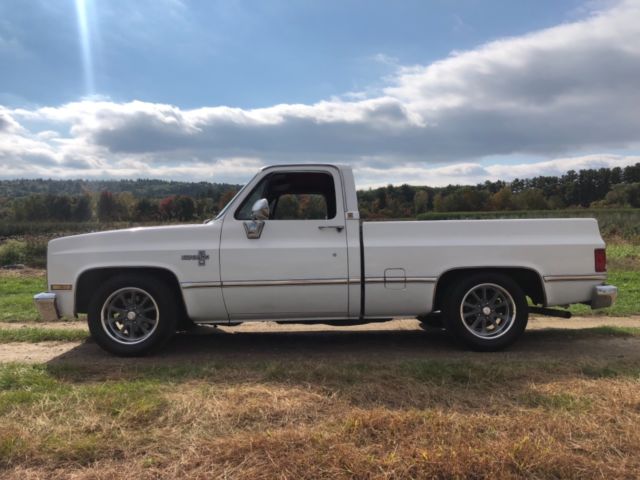 1986 Square Body Silverado Short Bed US Mag Rambler Wheels Belltech Lowering 350 1986 Chevrolet C-10