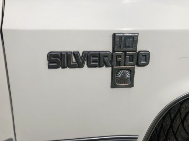 1986 Chevrolet C-10 - photo 7