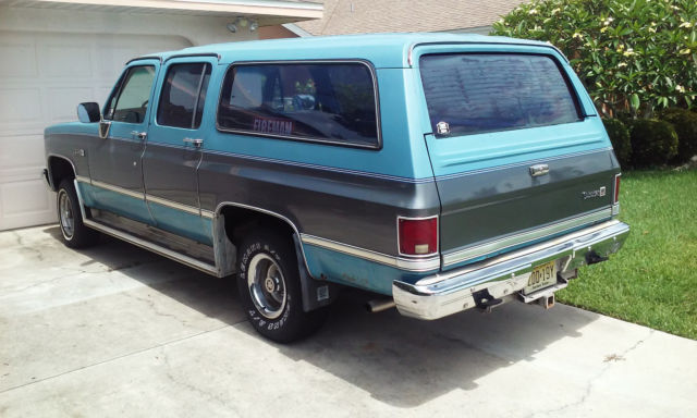 1986 GMC Suburban - photo 2