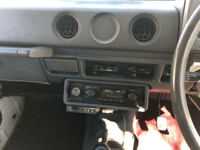 1986 Suzuki Samurai - photo 11