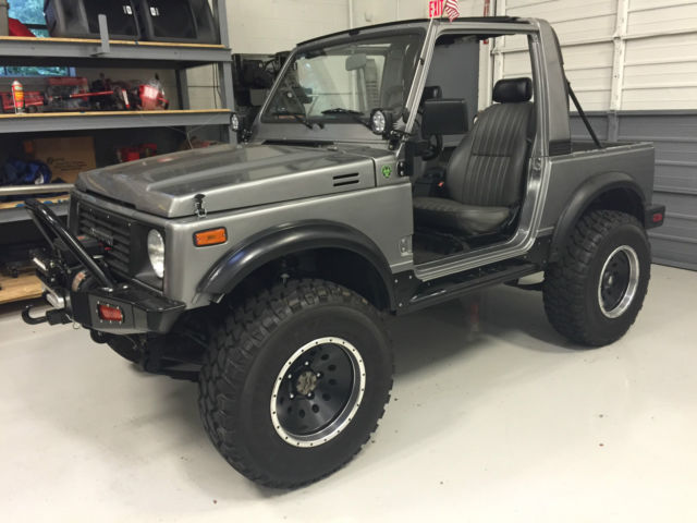1986 Suzuki Samurai - NO Rust - Runs and drives well - Comes with TONS of extras 1986 Suzuki Samurai