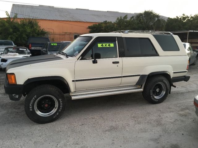 1986 Toyota 4Runner 4X4 4 cylinder 22RE 5 speed ONLY $1,999.00 1986 Toyota 4Runner
