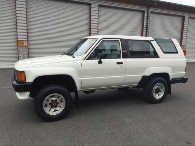 1986 Toyota 4Runner FACTORY A/C RUST FREE 22R-E NO RESERVE 5 SPEED 4X4 ORIGINAL 1986 Toyota 4Runner 4Runner Hilux SR5 Tacoma