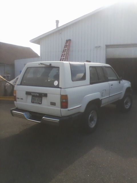 1986 Toyota 4Runner SR5 Sport Utility 2-Door - photo 2