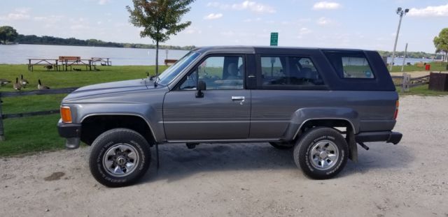 1986 Toyota 4Runner Survivor 1986 Toyota 4Runner grey