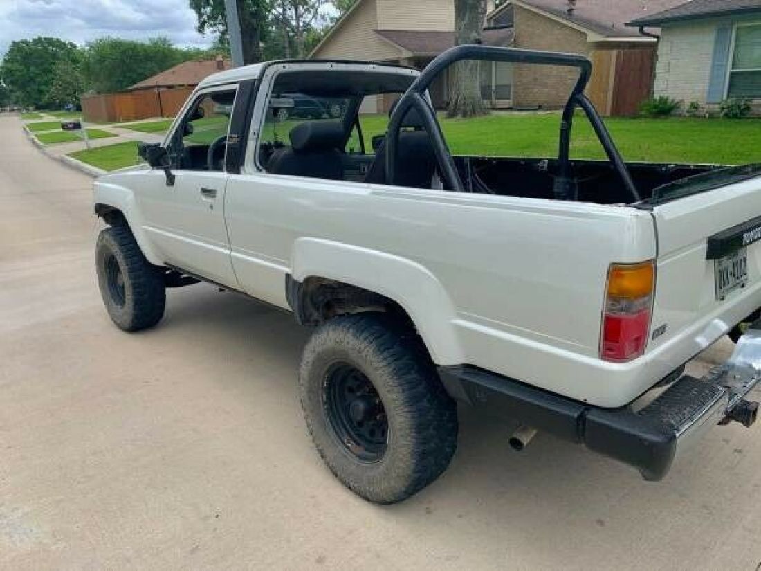 1986 Toyota 4Runner RN60 - photo 8