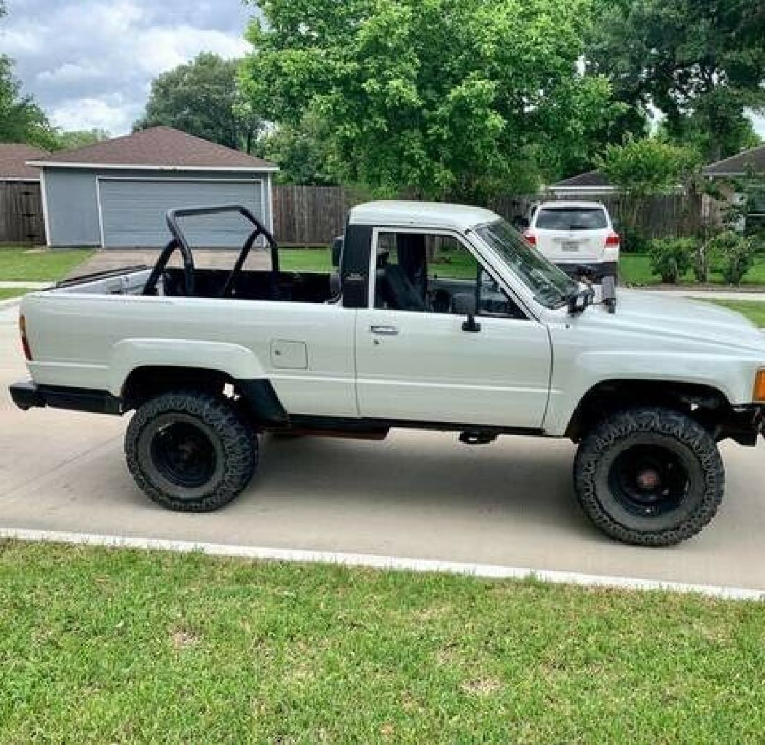 1986 Toyota 4Runner RN60 - photo 9