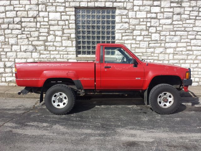 1986 Toyota Tacoma - photo 2