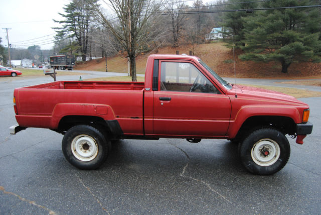 1986 Toyota Other Base Standard Cab Pickup 2-Door - photo 5