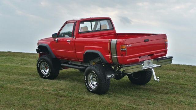 1986 TOYOTA 4X4 TURBO PICKUP TRUCK 1986 Toyota TOYOTA 4X4 TURBO PICKUP TRUCK TURBO 4X4