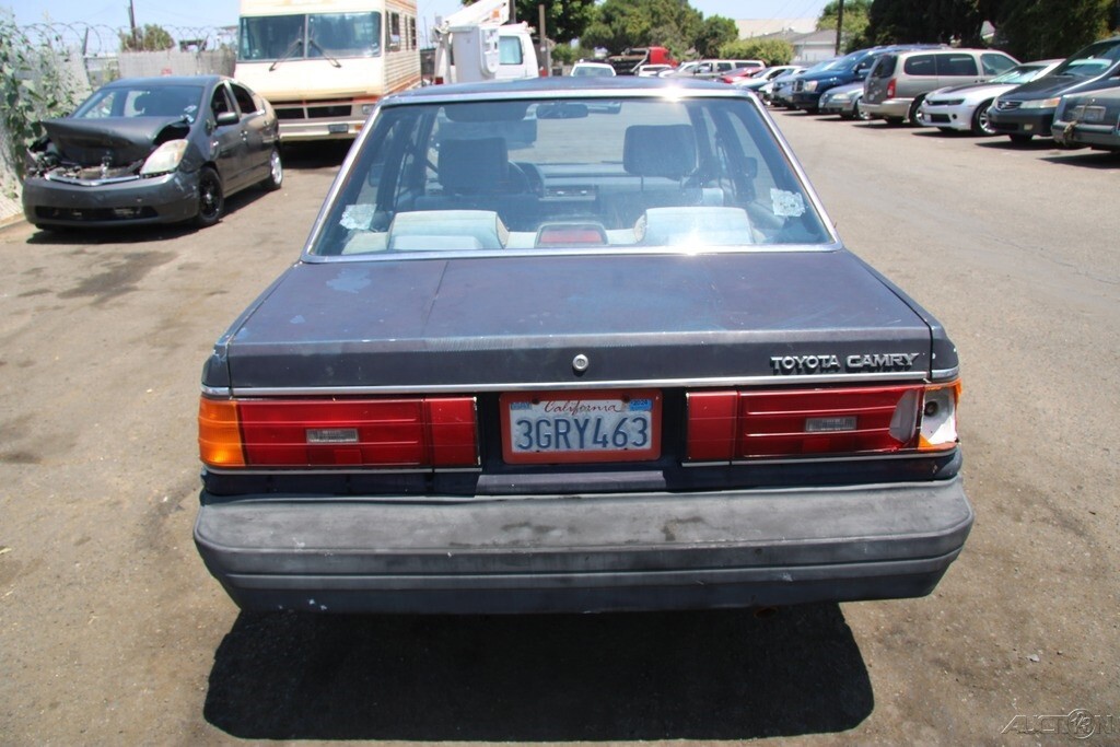 1986 Toyota Camry - photo 5