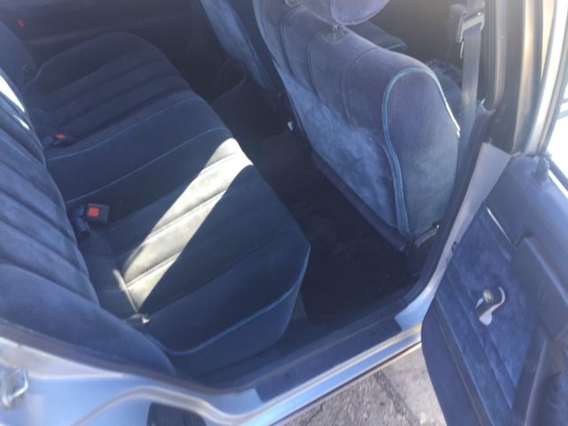 1986 Toyota Camry le - photo 11