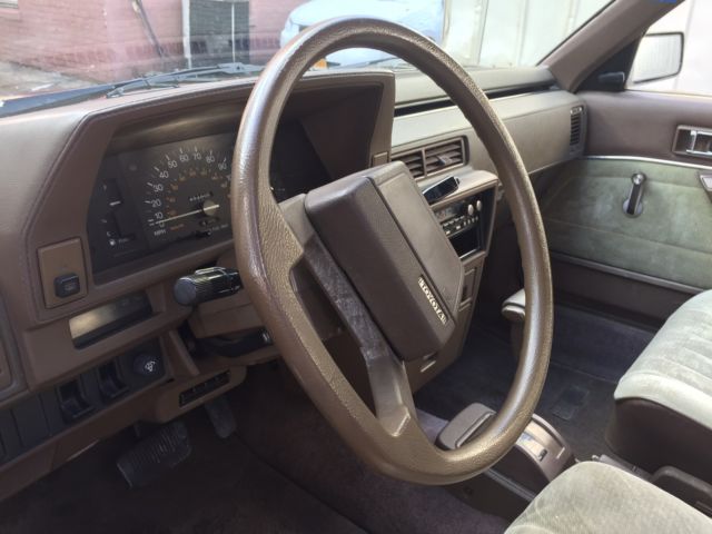 1986 Toyota Camry DLX Sedan 4-Door - photo 8