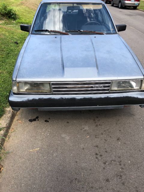 1986 Toyota Camry LE - photo 5