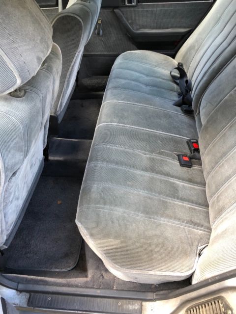 1986 Toyota Camry LE - photo 8