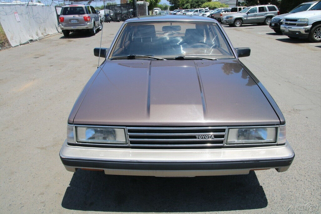 1986 Toyota Camry LE - photo 10