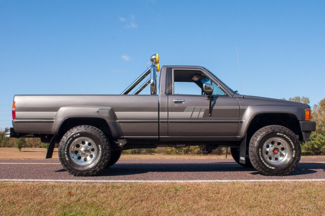 1986 Toyota Pickup Deluxe - photo 8